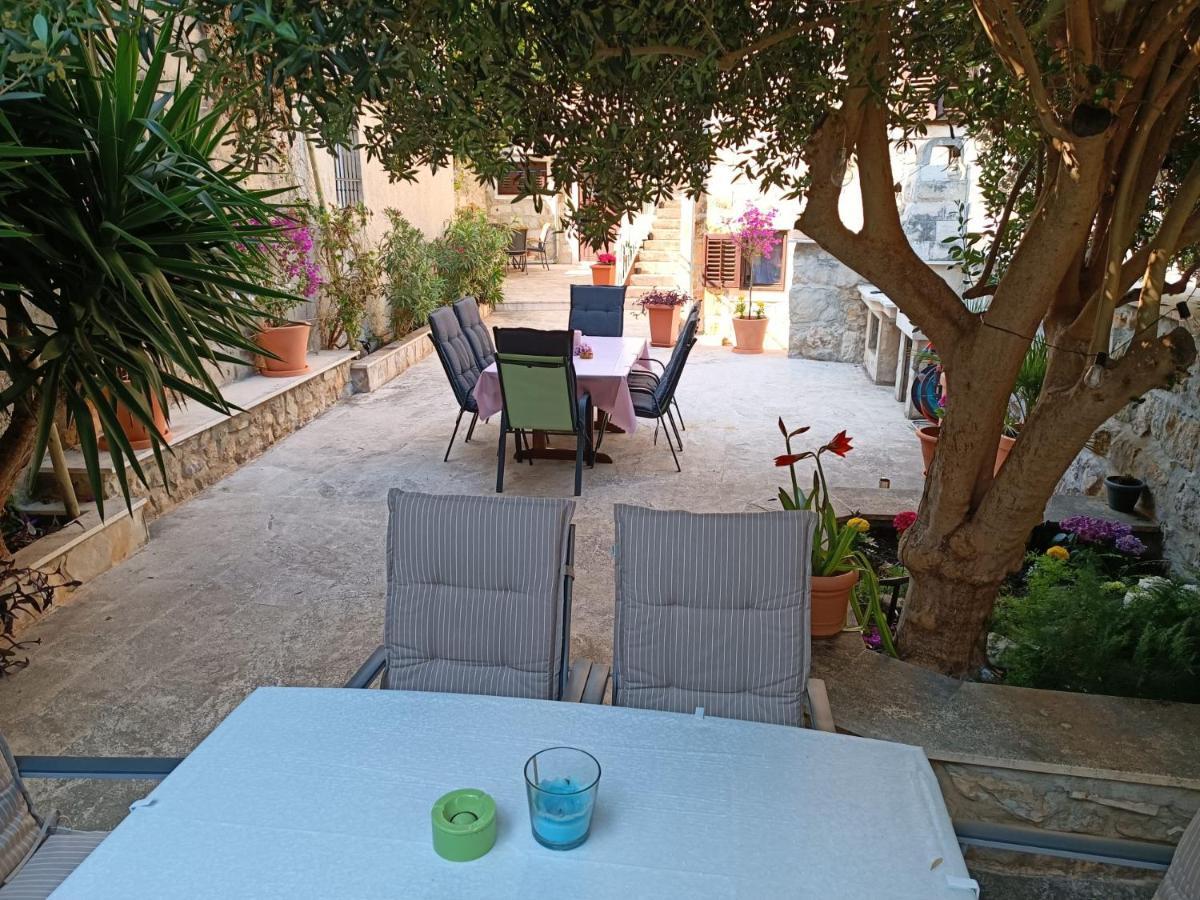Diocletian Garden Centar Lägenhet Split Exteriör bild